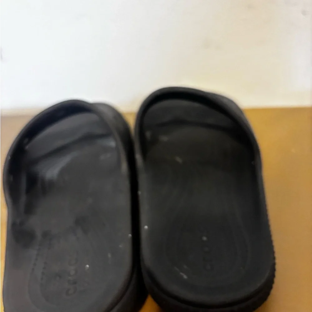 Black Slide crocs Sandals 6/8